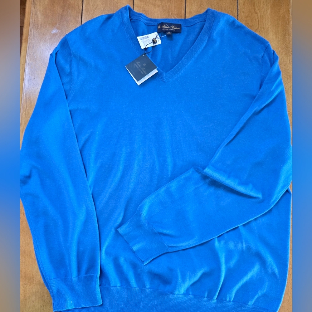 Brooks Brothers V-Neck Sweater in Bright Blue NWT!!